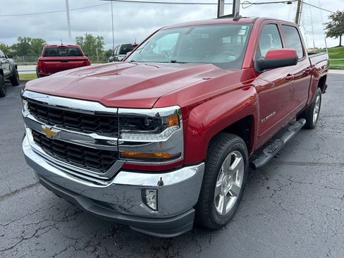 Used 2018 Chevrolet Silverado 1500 LT w/ All Star Edition RWD image 9
