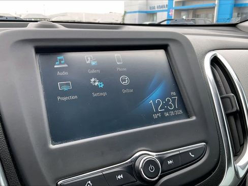 Used 2018 Chevrolet Equinox LT FWD image 32