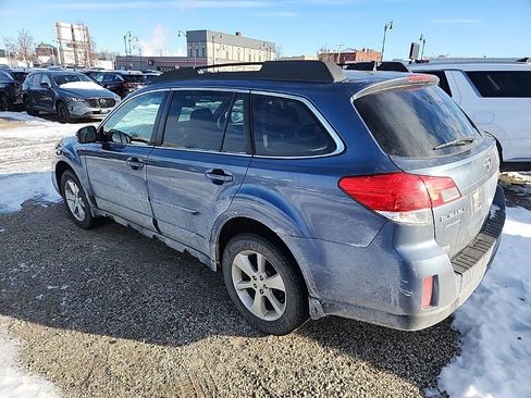 Used 2014 Subaru Outback 2.5i Limited w/ Moonroof Package image 6