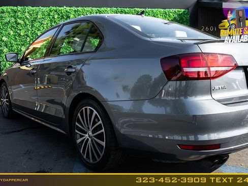 Used 2016 Volkswagen Jetta Sport FWD image 9