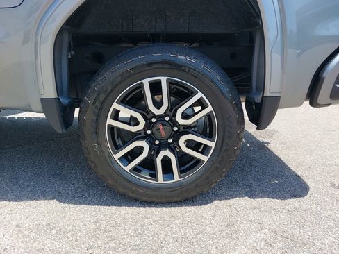 Used 2024 GMC Sierra 1500 AT4 w/ Technology Package AWD/4WD image 35
