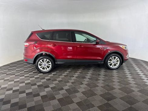 Used 2017 Ford Escape SE AWD/4WD image 5