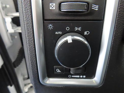 Used 2023 RAM 1500 Classic SLT w/ Trailer & Traction Group AWD/4WD image 15