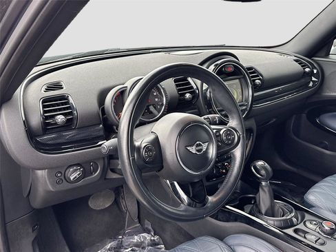 Used 2017 MINI Cooper Clubman S image 9