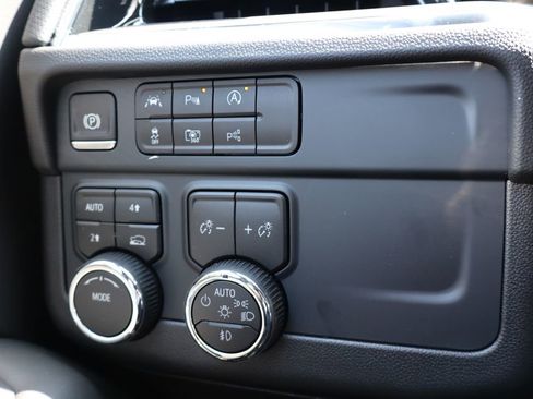 New 2025 Chevrolet Tahoe Premier image 15