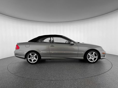 Used 2007 Mercedes-Benz CLK 550 Cabriolet image 7