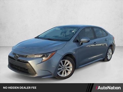 Used 2023 Toyota Corolla LE FWD image 1