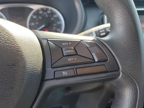 Used 2024 Nissan Kicks S image 28