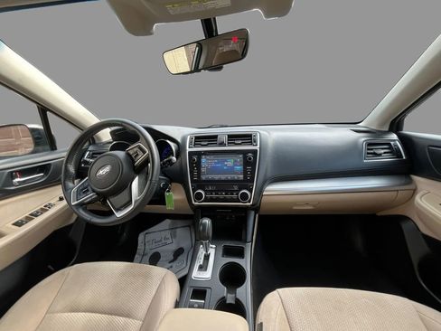 Used 2018 Subaru Outback 2.5i Premium AWD/4WD image 9