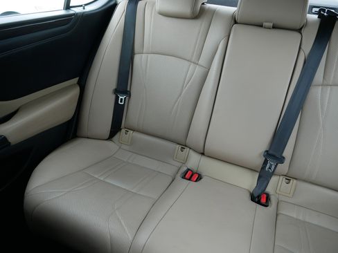 Used 2019 Lexus ES 350 w/ Accessory Package 2 FWD image 12