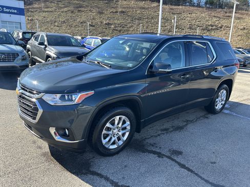 Used 2018 Chevrolet Traverse LT image 15