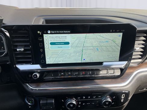 Used 2025 GMC Sierra 1500 SLT image 31