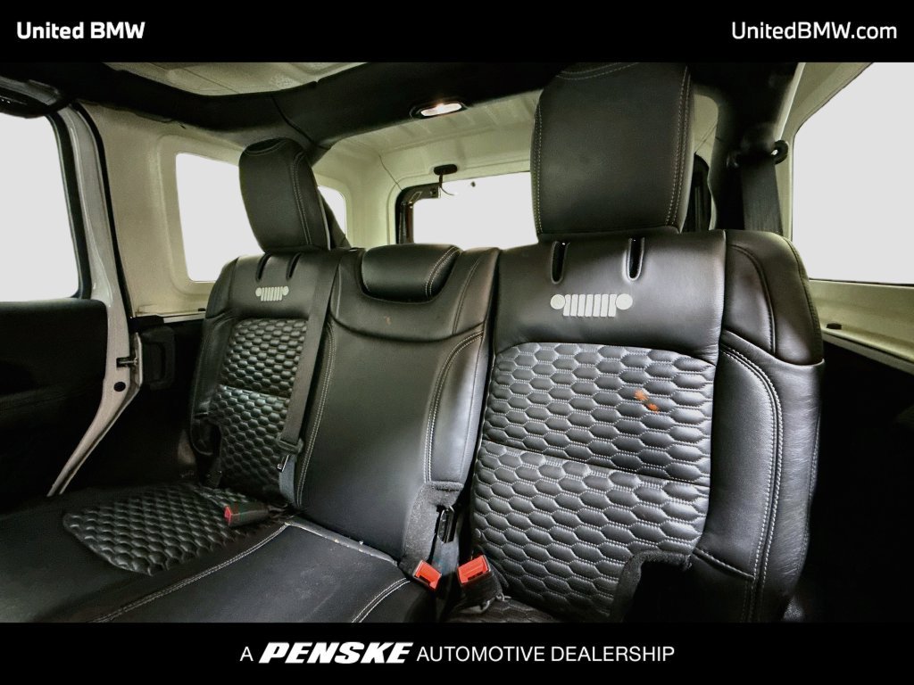 Used 2021 Jeep Wrangler Unlimited Sahara AWD/4WD image 19