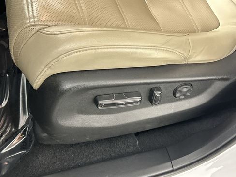 Used 2021 Honda CR-V Touring image 20