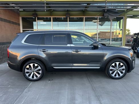 Used 2021 Kia Telluride S image 7