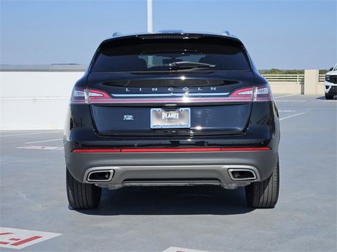 Certified 2023 Lincoln Nautilus Reserve image 6