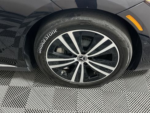 Used 2023 Mercedes-Benz EQE 500 4MATIC Sedan image 11