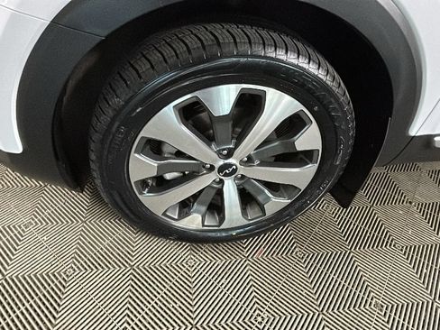Used 2022 Kia Telluride S AWD/4WD image 11