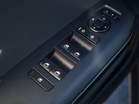 New 2025 Kia K4 LXS FWD image 16