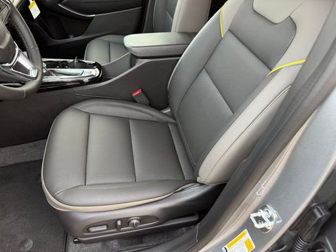 New 2026 Chevrolet Trax ACTIV w/ Sunroof Package image 21