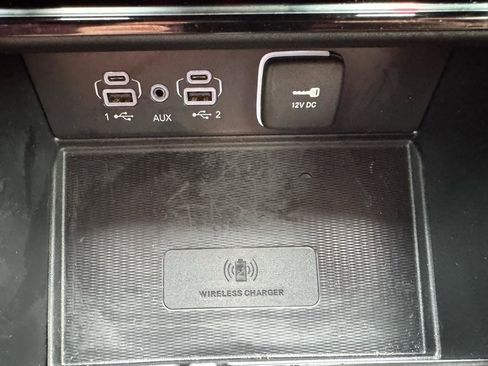 Used 2024 Jeep Grand Cherokee Altitude image 24