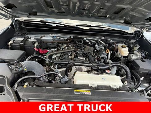 Used 2024 Toyota Tacoma SR w/ SR Upgrade Package AWD/4WD image 11