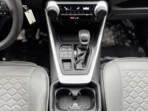 Used 2019 Toyota RAV4 LE w/ All Weather Liner Package image 18