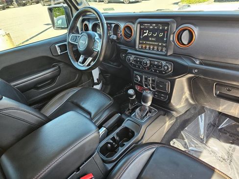 Used 2021 Jeep Gladiator Mojave AWD/4WD image 11