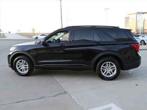 New 2026 Ford Explorer Active AWD/4WD image 3