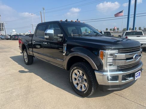 Used 2019 Ford F250 King Ranch w/ King Ranch Ultimate Package image 9