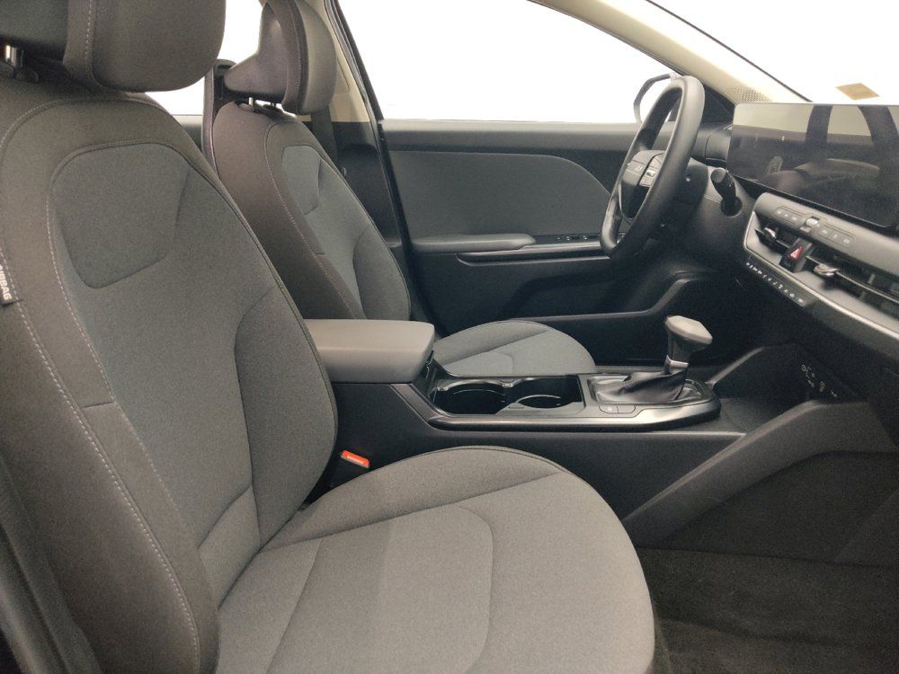 Used 2025 Kia K4 FWD image 21