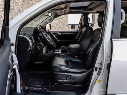 Used 2015 Lexus GX 460 Luxury AWD/4WD image 4