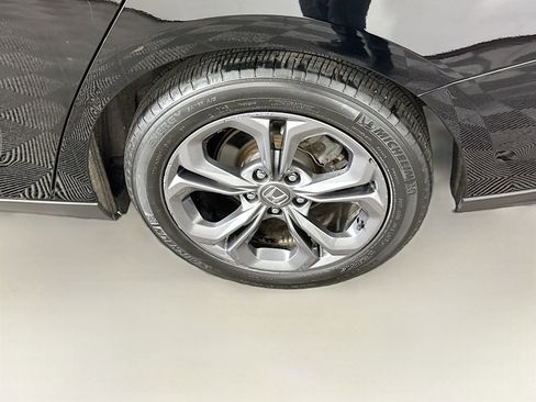 Used 2023 Honda Accord EX image 7