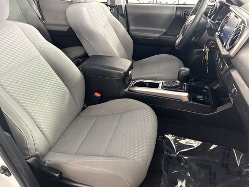 Used 2021 Toyota Tacoma SR5 RWD image 26