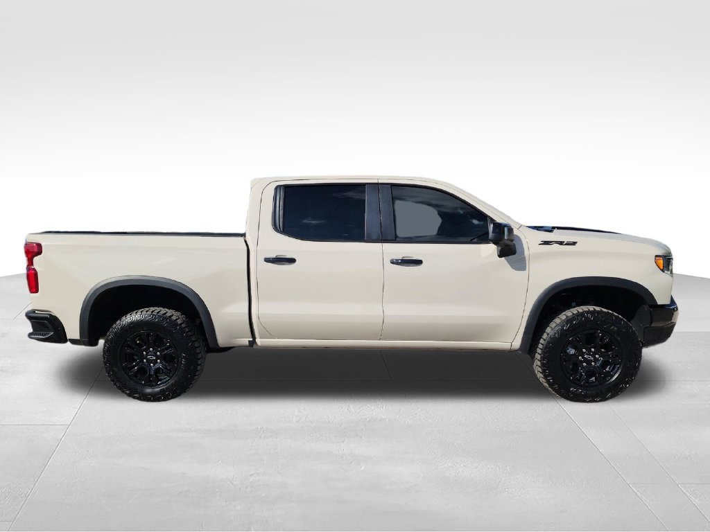 Used 2026 Chevrolet Silverado 1500 ZR2 w/ Dark Appearance Package AWD/4WD image 8