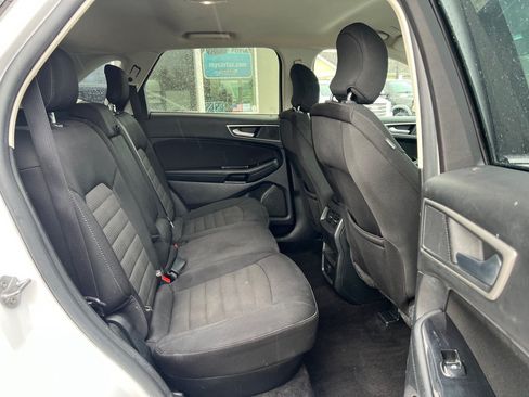 Used 2019 Ford Edge SEL FWD image 16