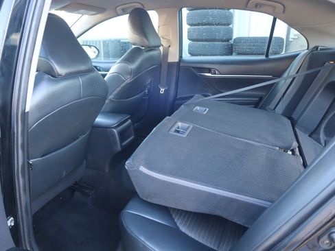 Used 2019 Toyota Camry SE image 42