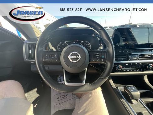 Used 2023 Nissan Pathfinder SL w/ SL Premium Package AWD/4WD image 12