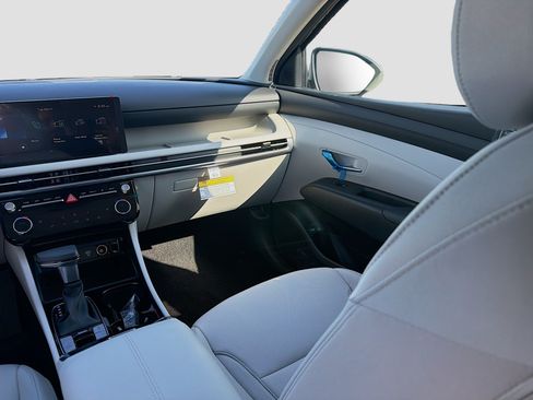 New 2026 Hyundai Tucson SEL FWD image 16