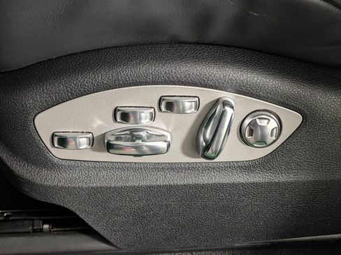 Certified 2022 Porsche Macan GTS AWD/4WD image 29