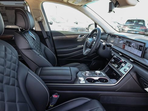 New 2026 Genesis GV80 3.5T Prestige AWD/4WD image 18