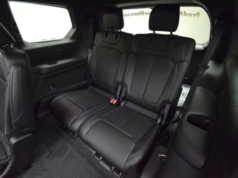 New 2026 Jeep Grand Cherokee L Limited AWD/4WD image 38