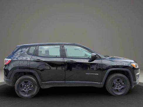 Used 2017 Jeep Compass Sport AWD/4WD image 6