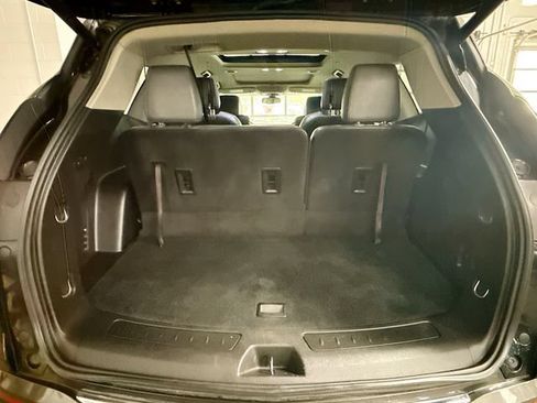 Used 2018 Buick Enclave Essence FWD image 26