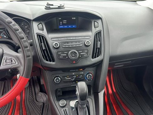 Used 2018 Ford Focus SE FWD image 10