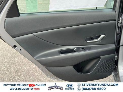 New 2026 Hyundai Elantra SE image 19