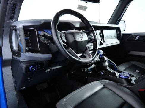 Certified 2023 Ford Bronco Black Diamond w/ Sasquatch Package AWD/4WD image 16