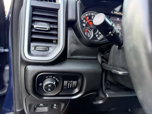 Used 2019 RAM 1500 Big Horn AWD/4WD image 26