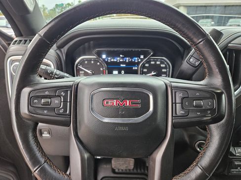 Used 2021 GMC Sierra 1500 AT4 w/ AT4 Premium Package image 11