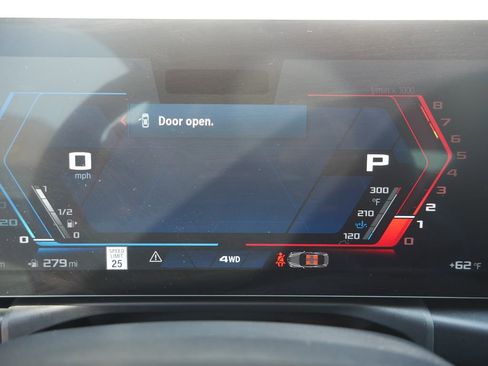 Used 2024 BMW M4 xDrive Competition image 28